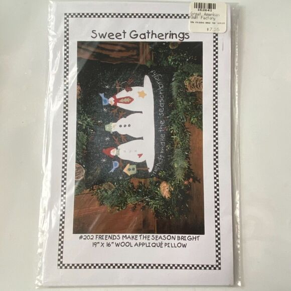 Sweet Gatherings 202 Pattern Friends Make the Season Bright Pillow Folkart - Picture 2 of 6